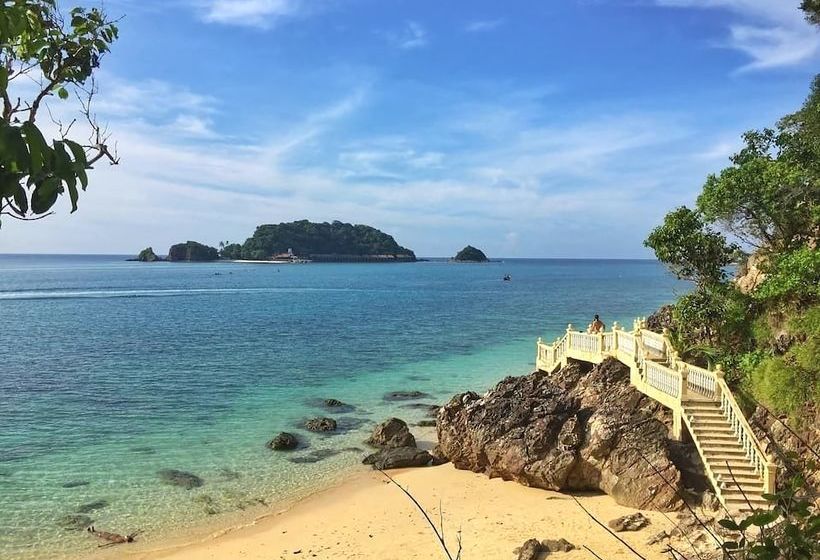 Отель Kapas Island Resort