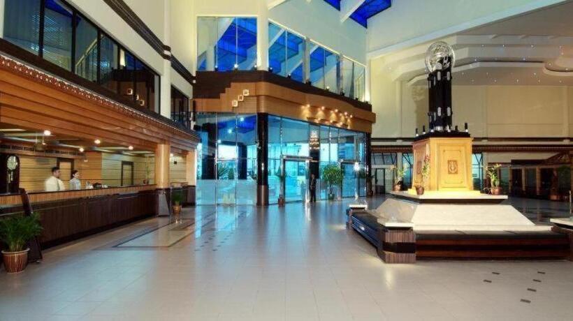 ホテル Kapuas Palace