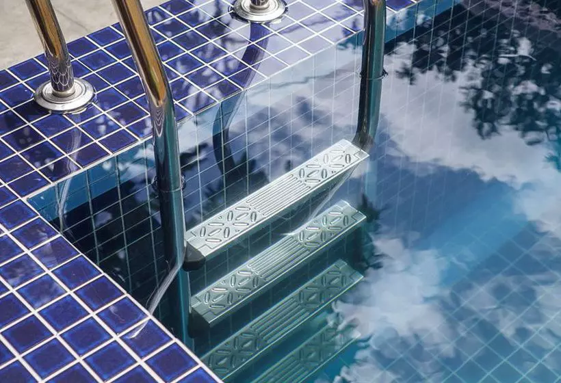 ホテル Khavi Villa