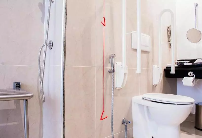 Onomo Hotel Dar Es Salaam