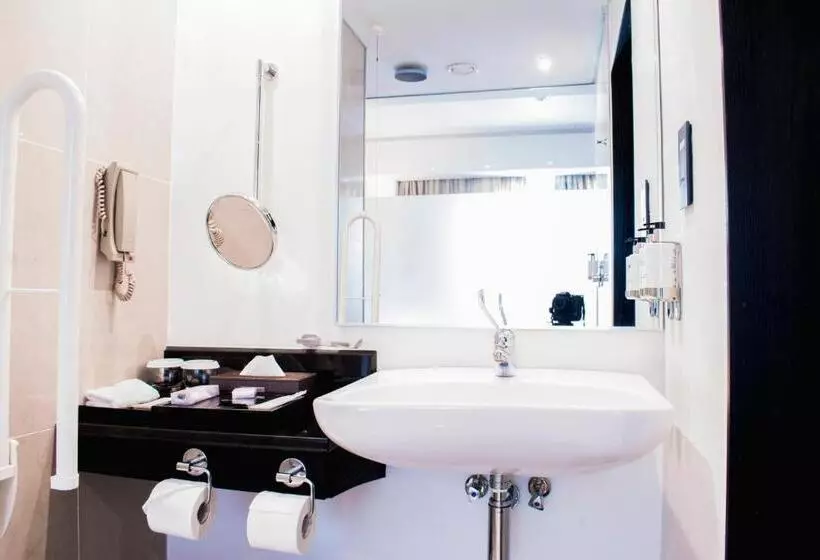 Onomo Hotel Dar Es Salaam