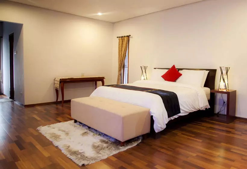 Kencana Villa Dago Private Pool