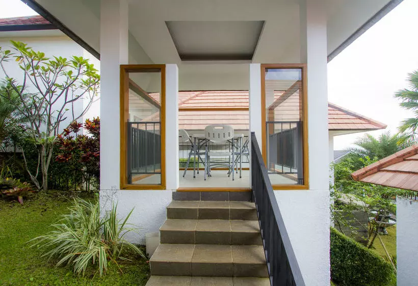 Kencana Villa Dago Private Pool