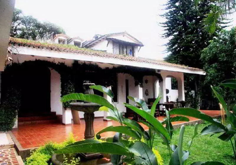 La Pinta Boogaloo Hostel