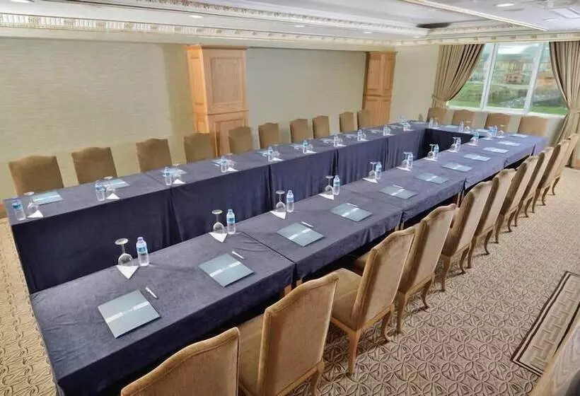 The Sign Kocaeli Thermal Spa Hotel & Convention Center