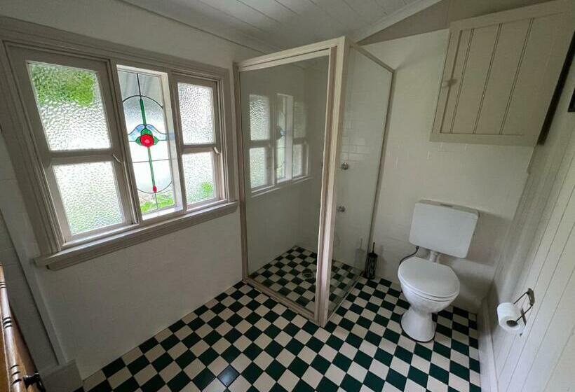 בית מלון כפרי Private Suite In An Historic 1865 Homestead