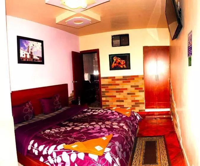 Majatalo Hostal History