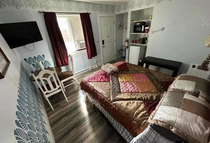 پانسیون Guest Suite   Private Retreat   J 1