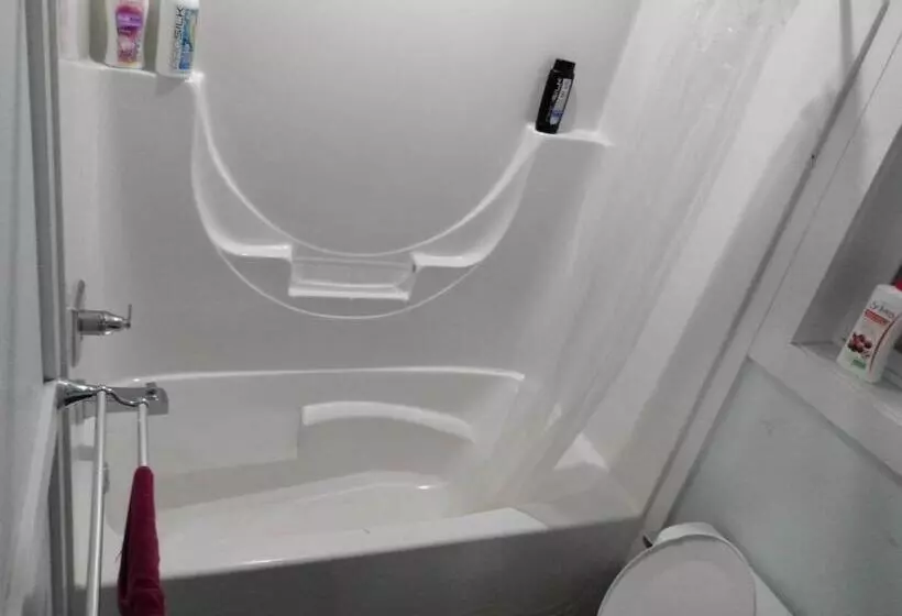 پانسیون Guest Suite   Private Retreat   J 1