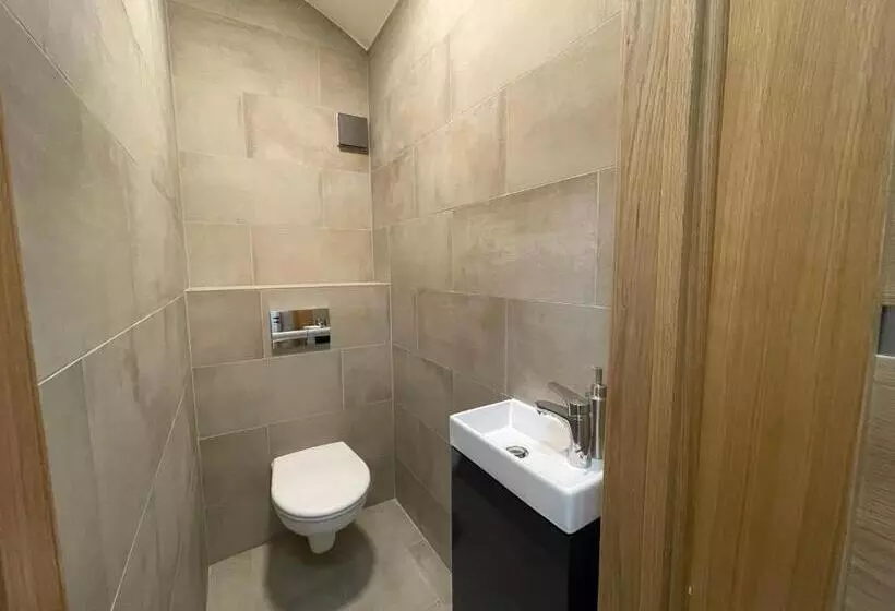 پانسیون Modern Guest House In City Center I Room 1