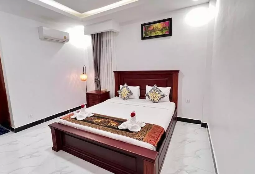پانسیون Nyna Villa Guesthouse