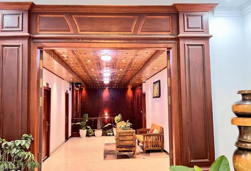 پانسیون Nyna Villa Guesthouse