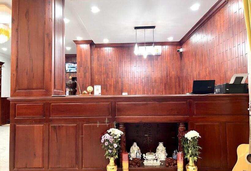 پانسیون Nyna Villa Guesthouse