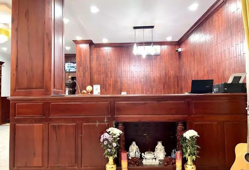 پانسیون Nyna Villa Guesthouse