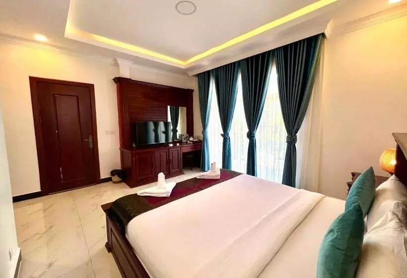پانسیون Nyna Villa Guesthouse