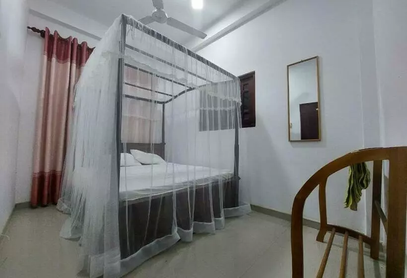 پانسیون White Villa