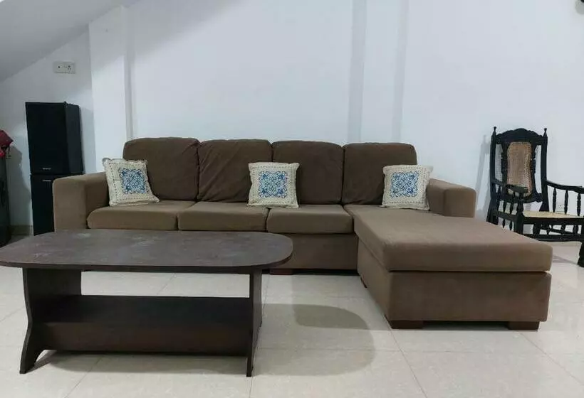 پانسیون White Villa