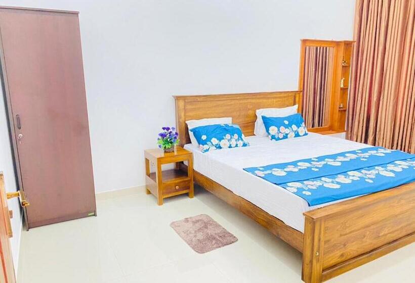 بنسيون White Villa