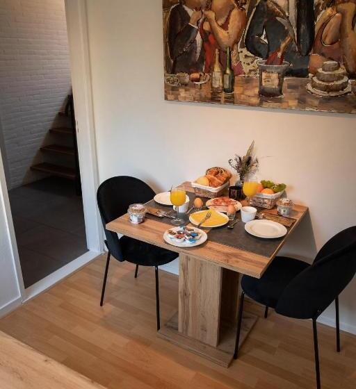 Aamiaismajoitus (B&B) Yep! Slapen Bij De Sluis