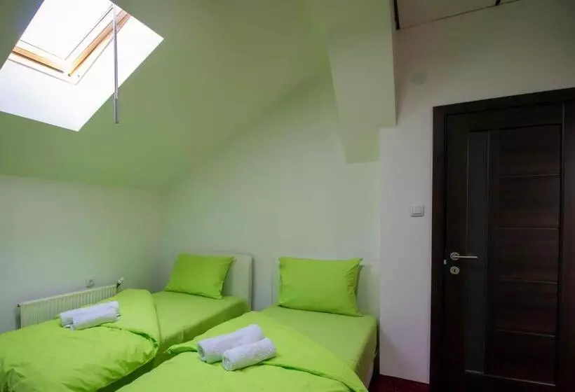 Hostel Aurora