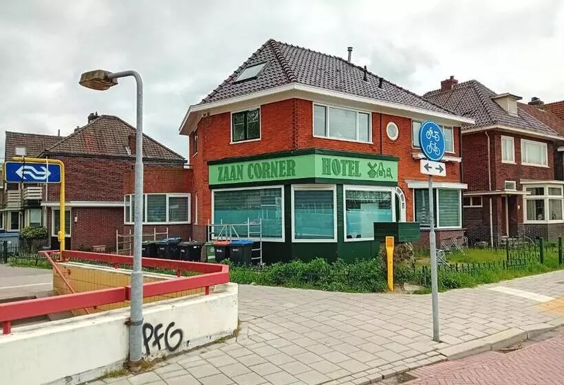 ホテル Zaan Corner