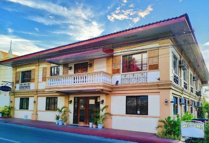 مبيت وإفطار Dy Heritage Suites