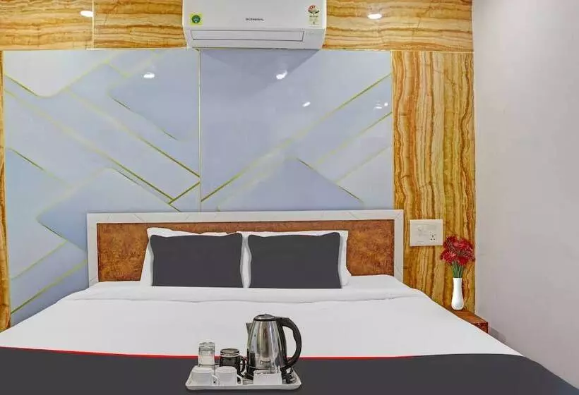 ホテル Capital O Vihari Grand Inn