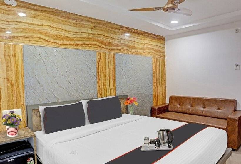 בית מלון כפרי Capital O Vihari Grand Inn