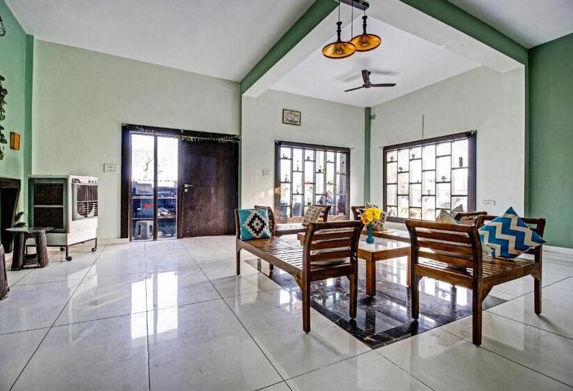 בית מלון כפרי Flagship The Green Scape Mansion