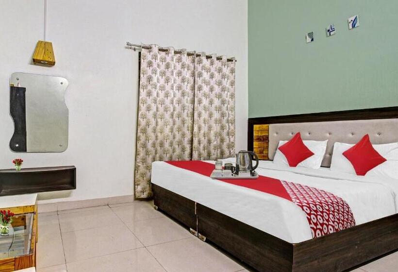 בית מלון כפרי Flagship The Green Scape Mansion