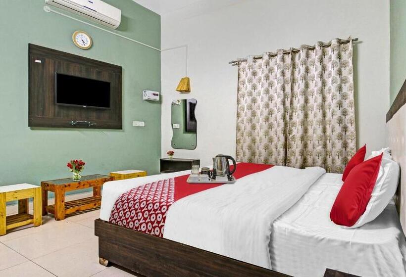 בית מלון כפרי Flagship The Green Scape Mansion