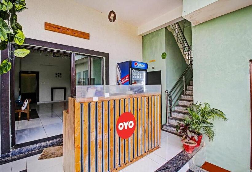 בית מלון כפרי Flagship The Green Scape Mansion