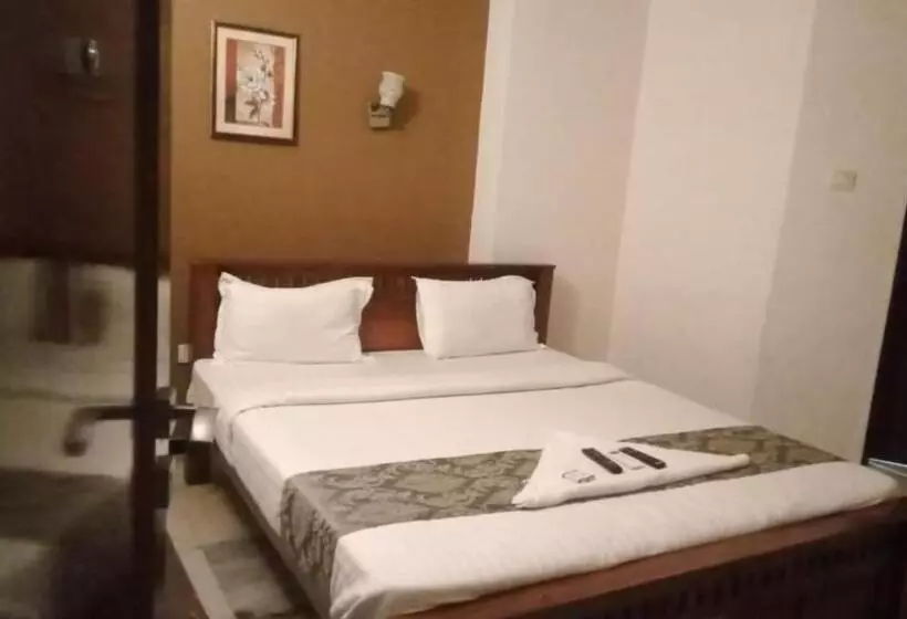 هتل Le Grace Annasalai