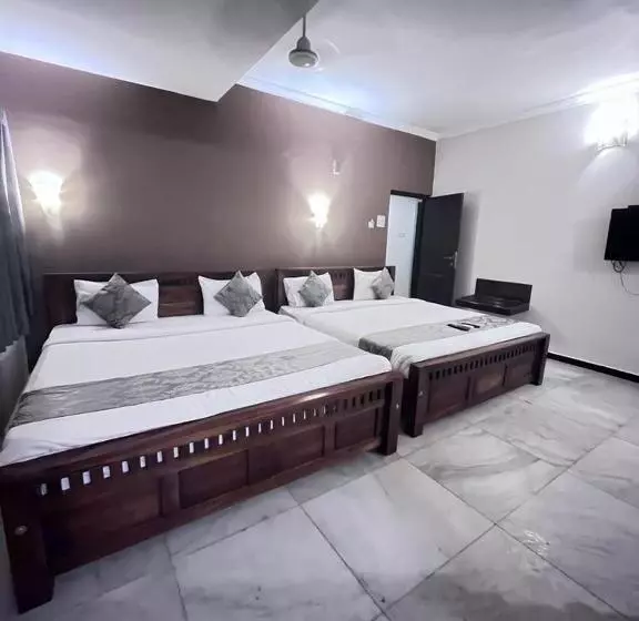 هتل Le Grace Annasalai