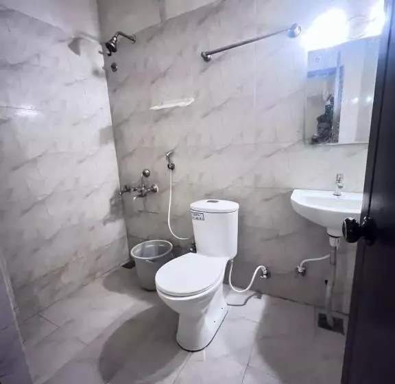 هتل Le Grace Annasalai