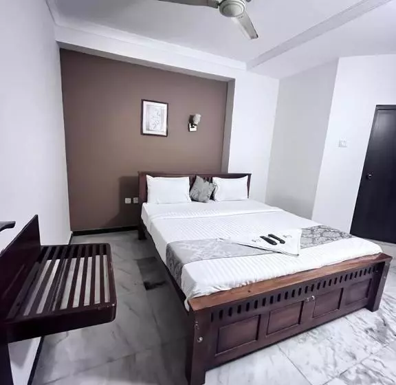 هتل Le Grace Annasalai