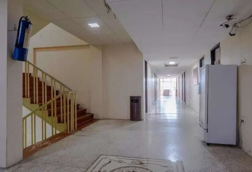 Hotelli Reddoorz Near Pelabuhan Sri Bintan Pura Tanjungpinang