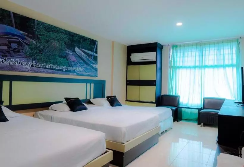 Hotelli Reddoorz Near Pelabuhan Sri Bintan Pura Tanjungpinang
