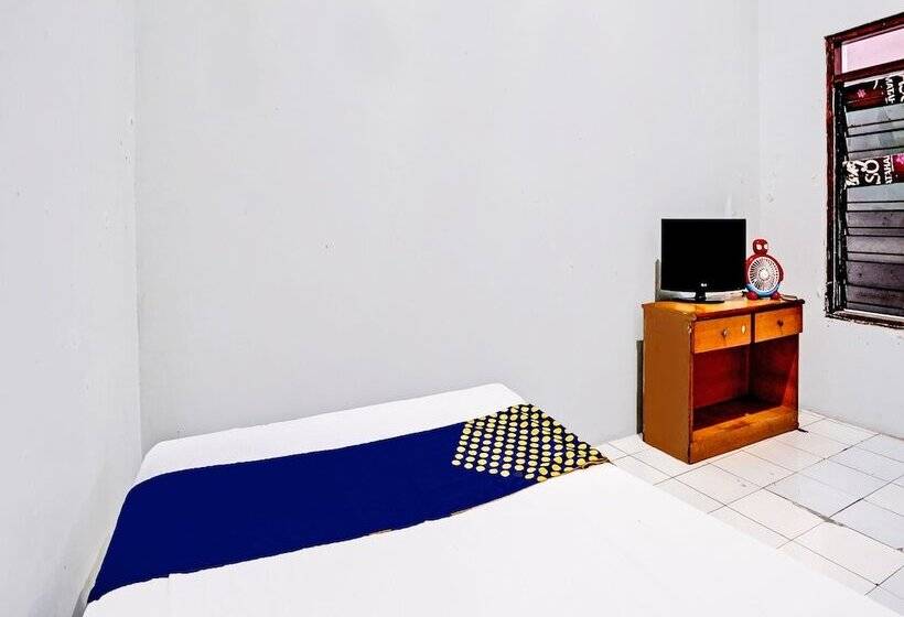 בית מלון כפרי Spot On 91891 B41m Residence Syariah