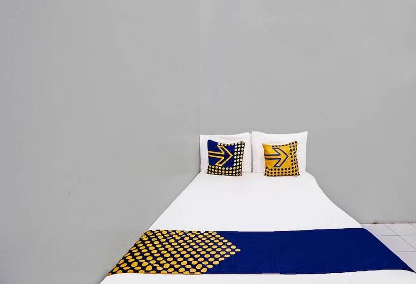 בית מלון כפרי Spot On 91891 B41m Residence Syariah