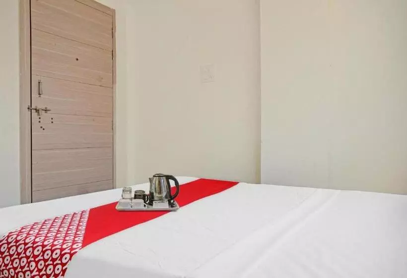 Hotelli Spot On Swarg Executive Paradise Near Fun Time Multiplex