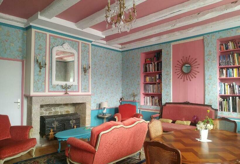 פנסיון Terre En Mer