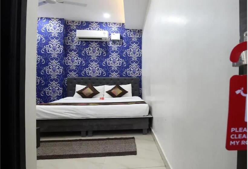 호텔 Cross Road By Wb Inn