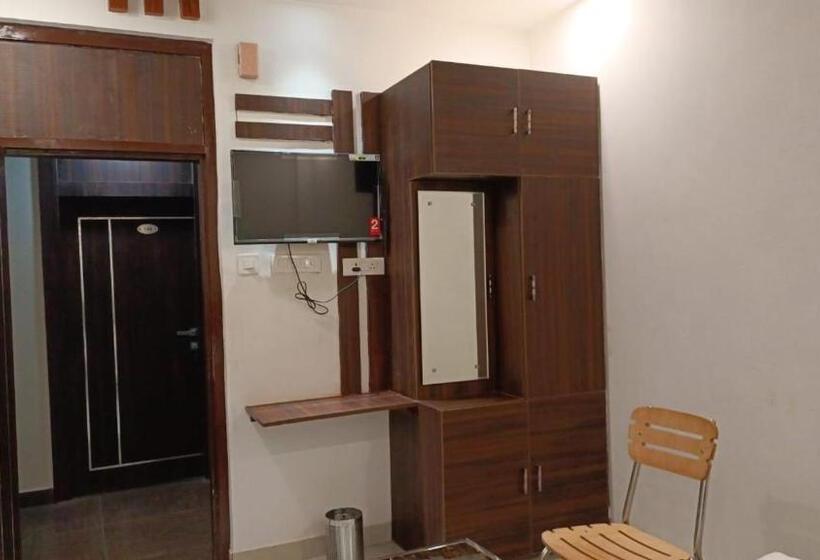 호텔 Cross Road By Wb Inn