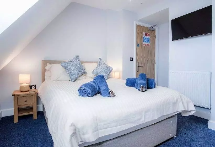 هتل Ocean Cabins @ The Square Saundersfoot