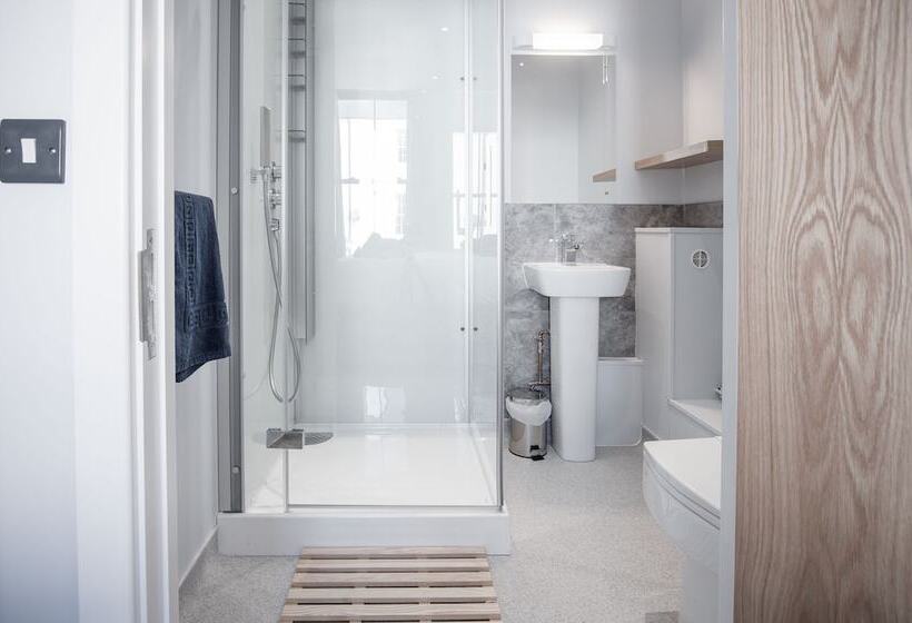 Hotel Ocean Cabins @ The Square Saundersfoot