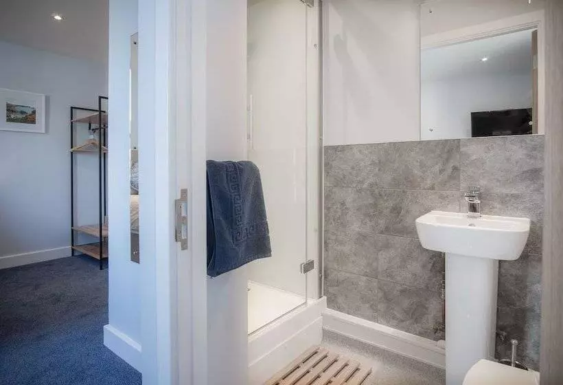 هتل Ocean Cabins @ The Square Saundersfoot
