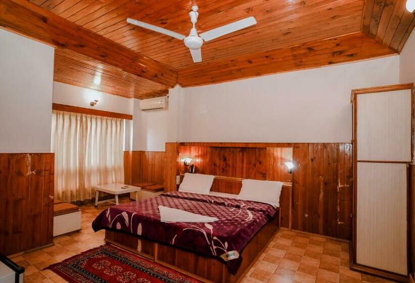 בית מלון כפרי Anantson Resort Guesthouse