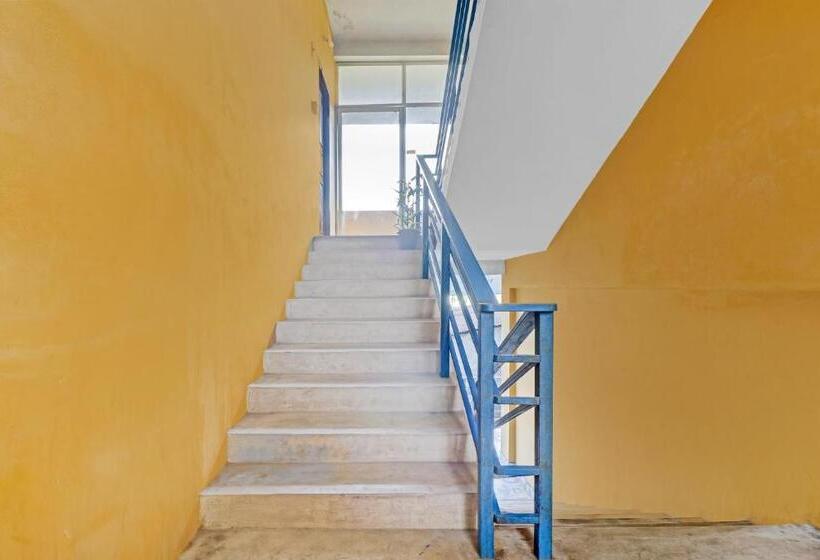 Hotel Spot On Taaza Residency