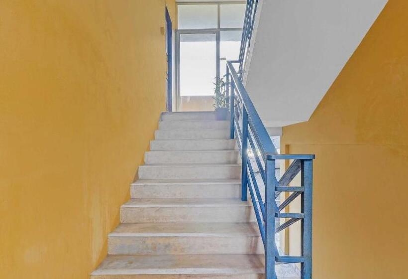 Hotel Spot On Taaza Residency